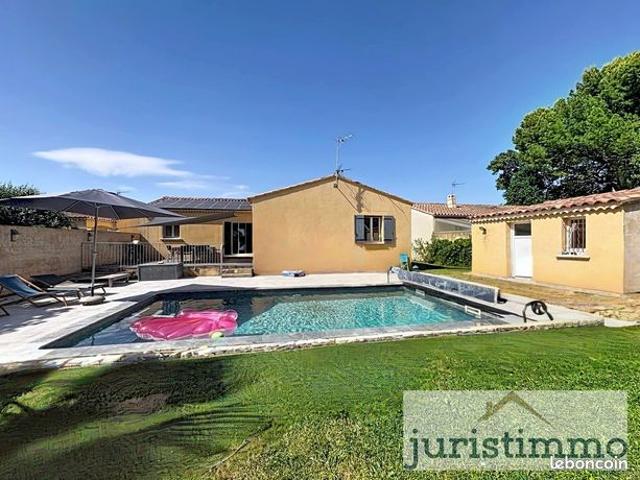 Propriété 6 pièces 110 m²