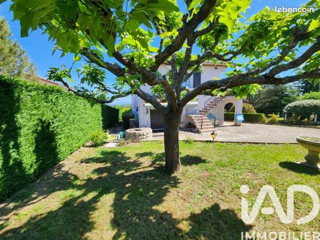 Propriété 6 pièces 110 m²