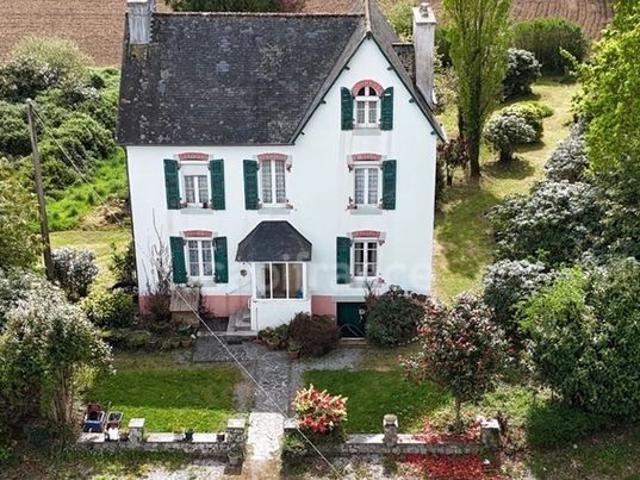Propriété 6 pièces 111 m²