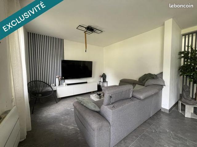 Propriété 6 pièces 111 m²
