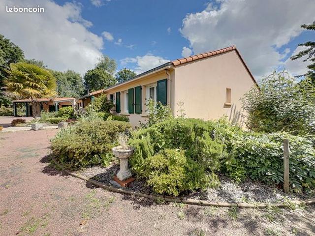Propriété 6 pièces 112 m²
