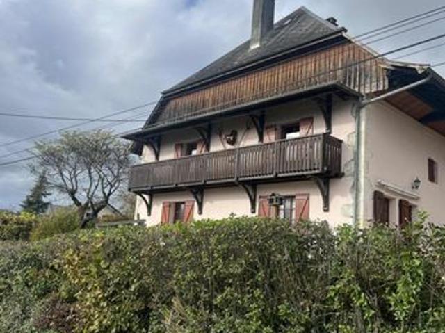 Propriété 6 pièces 112 m²