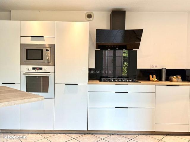 Propriété 6 pièces 112 m²