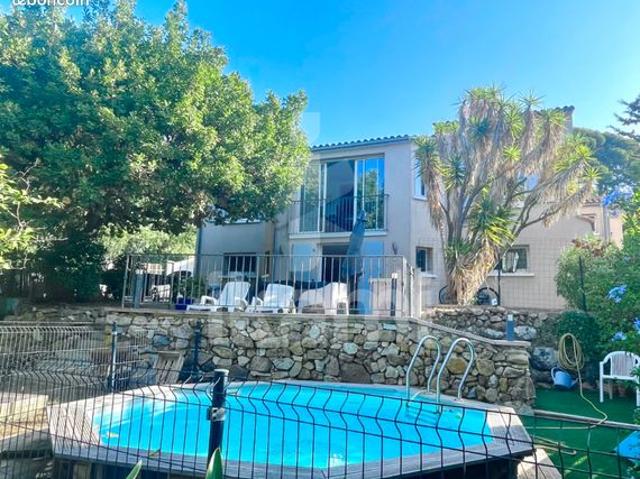 Propriété 6 pièces 124 m²