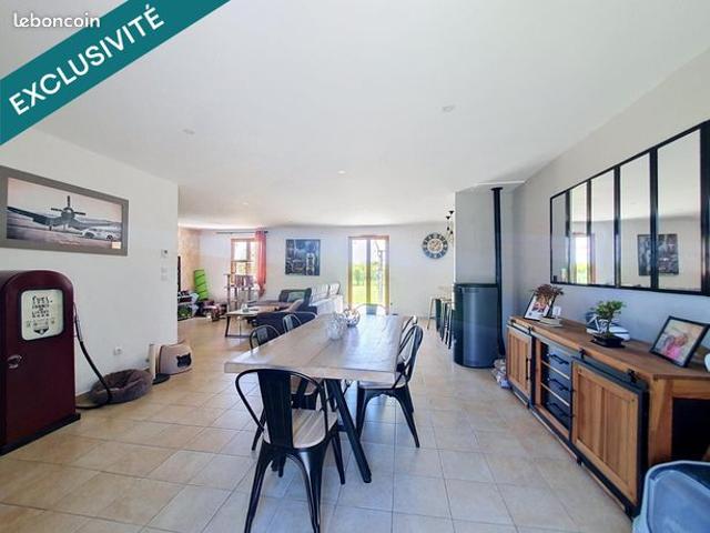 Propriété 6 pièces 125 m²