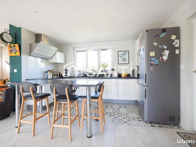 Propriété 6 pièces 125 m²
