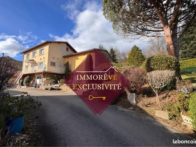 Propriété 6 pièces 126 m²