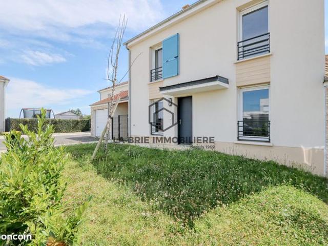 Propriété 6 pièces 126 m²