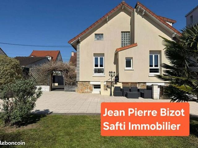 Propriété 6 pièces 127 m²