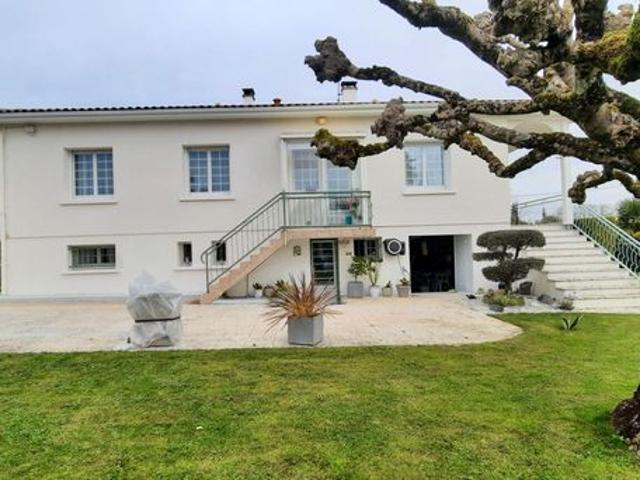 Propriété 6 pièces 127 m²