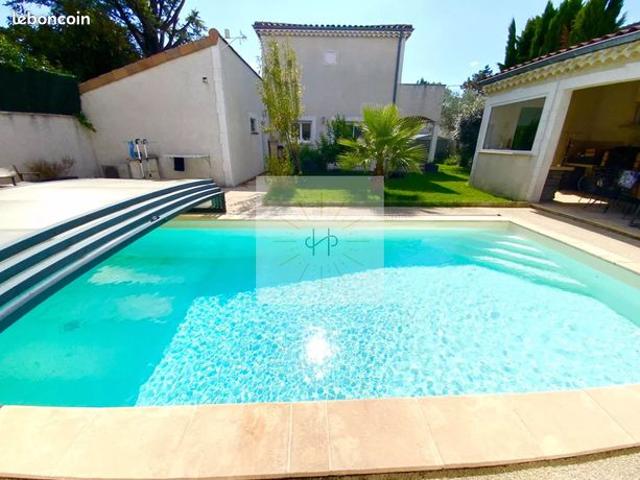 Propriété 6 pièces 128 m²