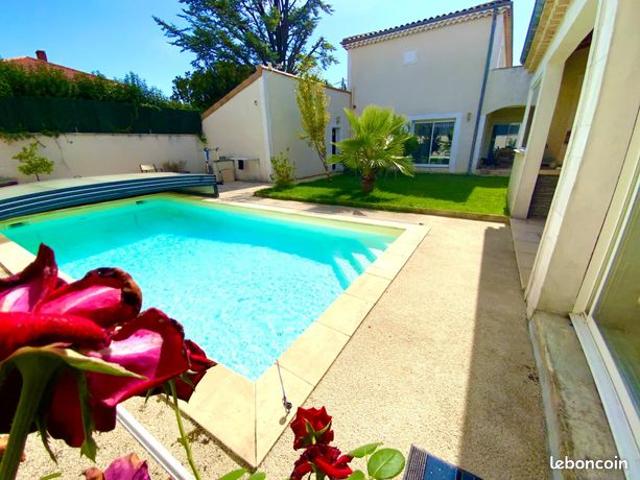 Propriété 6 pièces 128 m²