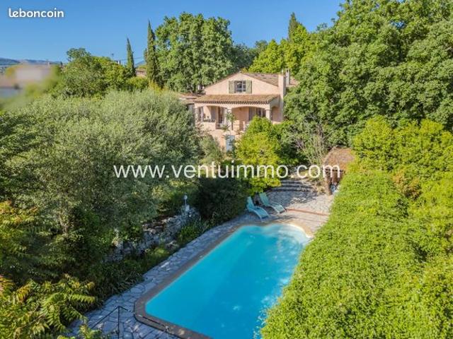 Propriété 6 pièces 129 m²