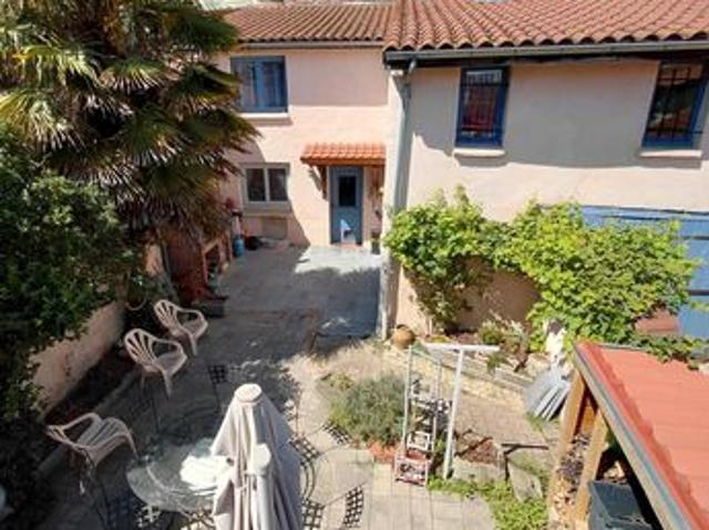 Propriété 6 pièces 120 m²