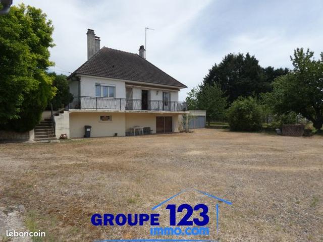 Propriété 6 pièces 120 m²
