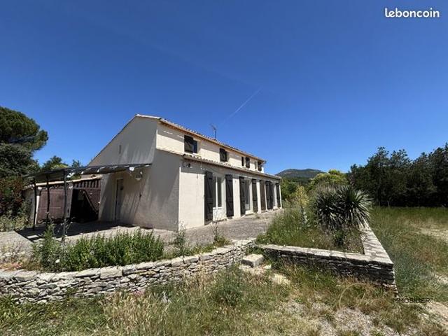 Propriété 6 pièces 120 m²