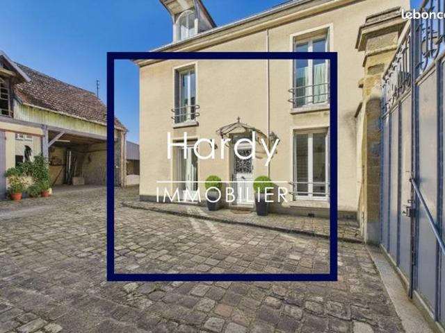 Propriété 6 pièces 120 m²
