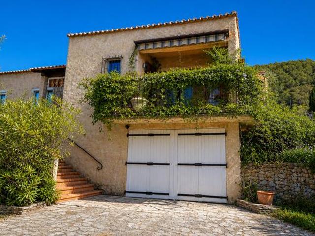 Propriété 6 pièces 127 m²