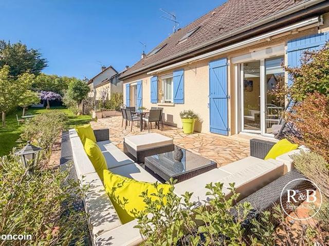 Propriété 6 pièces 120 m²