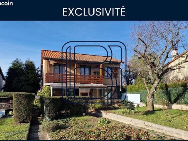 Propriété 6 pièces 121 m²
