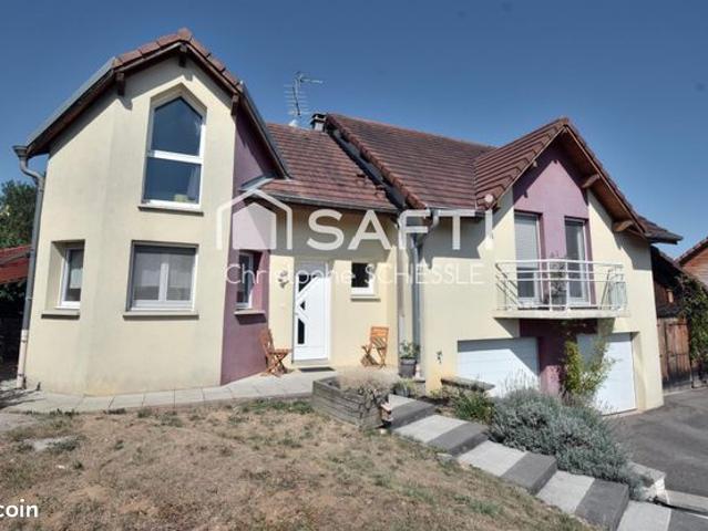 Propriété 6 pièces 122 m²