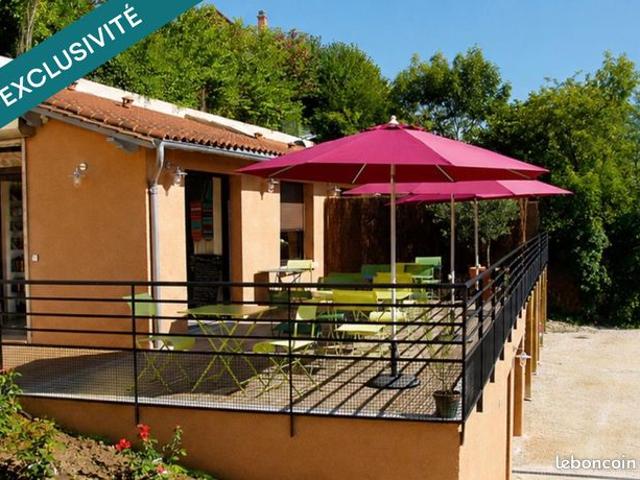 Propriété 6 pièces 122 m²