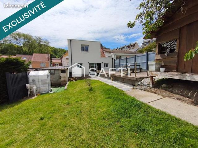 Propriété 6 pièces 122 m²
