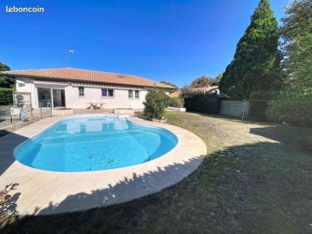 Propriété 6 pièces 123 m²