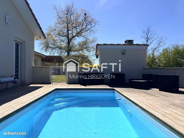 Propriété 6 pièces 123 m²