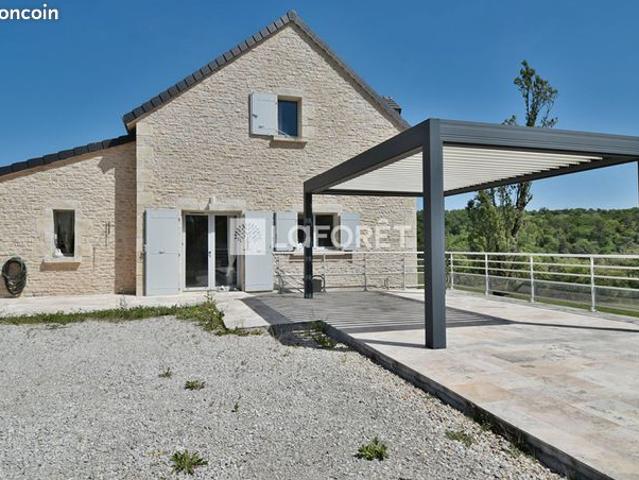 Propriété 6 pièces 123 m²