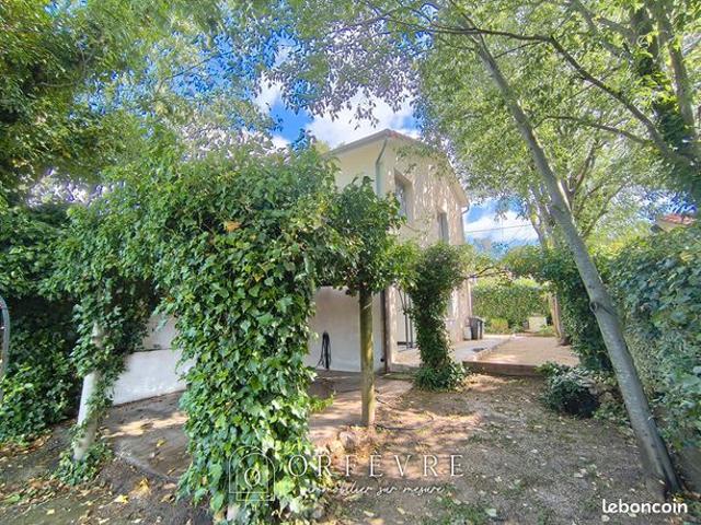 Propriété 6 pièces 123 m²