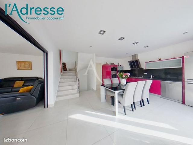 Propriété 6 pièces 134 m²