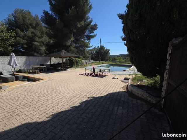 Propriété 6 pièces 134 m²