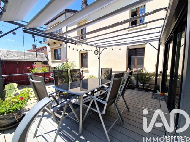 Propriété 6 pièces 135 m²