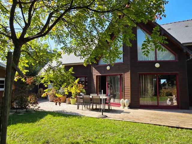 Propriété 6 pièces 135 m²