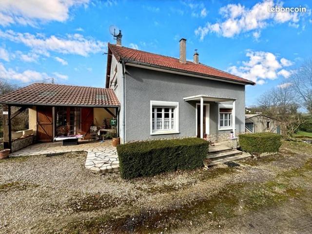 Propriété 6 pièces 135 m²