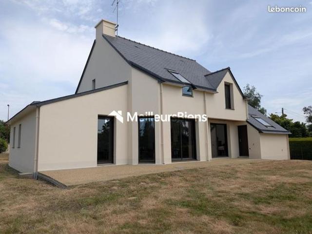 Propriété 6 pièces 135 m²