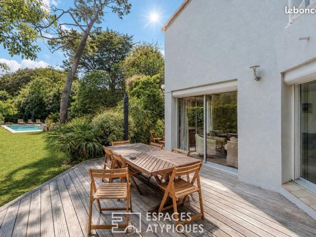 Propriété 6 pièces 135 m²