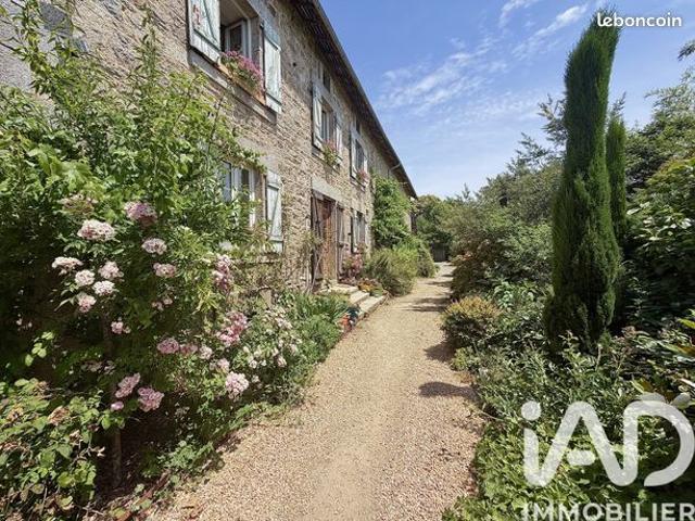 Propriété 6 pièces 135 m²