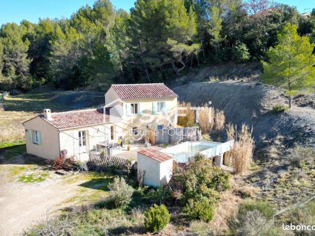 Propriété 6 pièces 136 m²