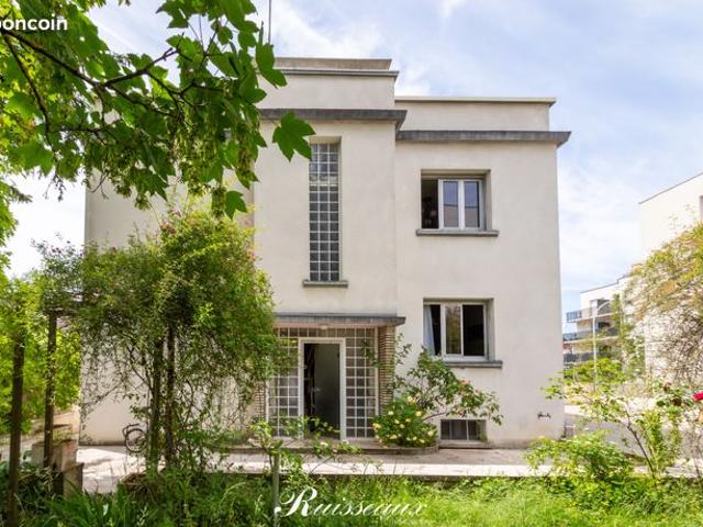 Propriété 6 pièces 136 m²