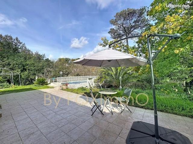 Propriété 6 pièces 136 m²