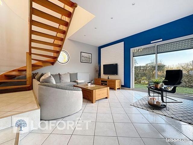 Propriété 6 pièces 136 m²