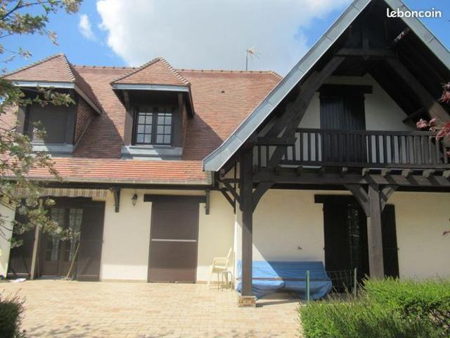 Propriété 6 pièces 136 m²