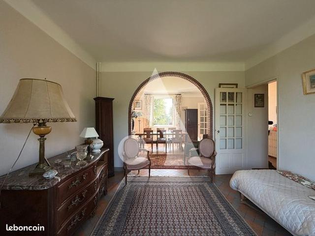 Propriété 6 pièces 136 m²