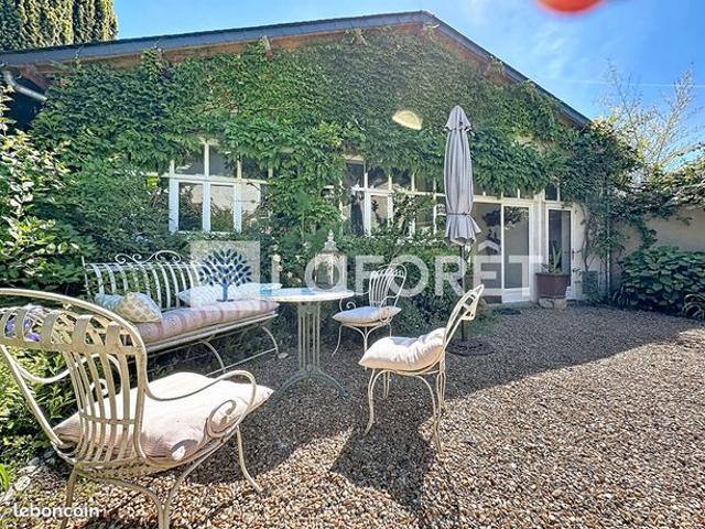 Propriété 6 pièces 137 m²