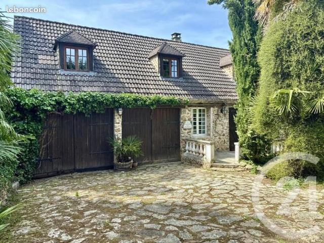 Propriété 6 pièces 137 m²