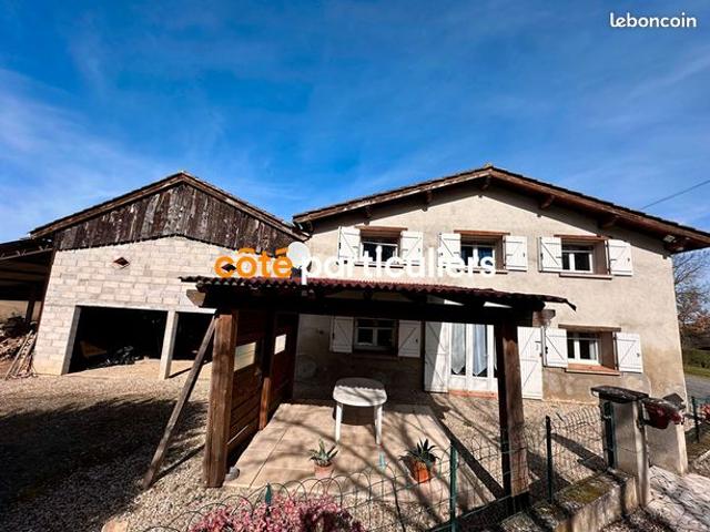 Propriété 6 pièces 137 m²