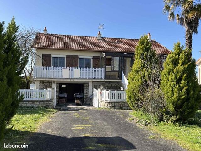 Propriété 6 pièces 137 m²