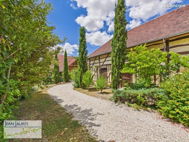 Propriété 6 pièces 137 m²